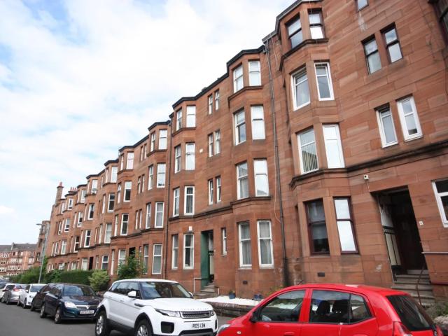 Flat for rent in Thornwood, Glasgow