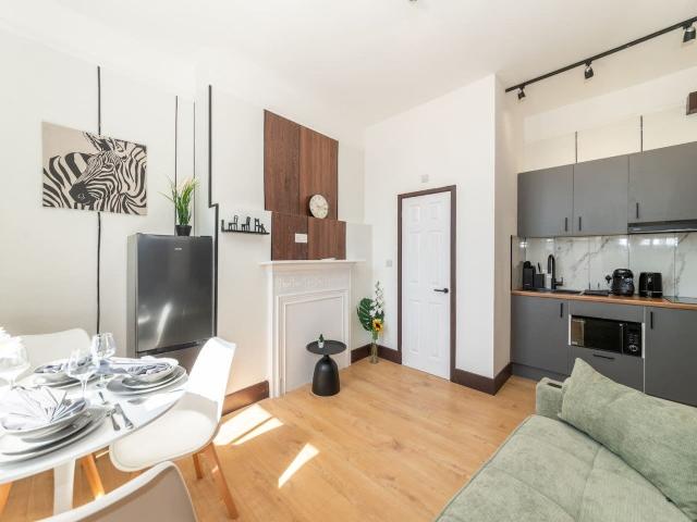 Flat for rent in Kensington, Greater London
