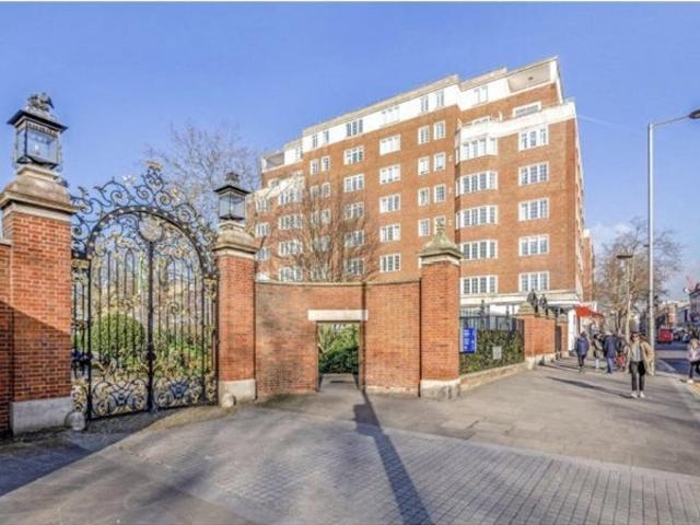 Flat for rent in Kensington, Greater London