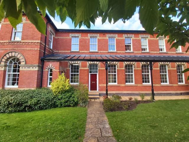 Flat for rent in Weston, Macclesfield