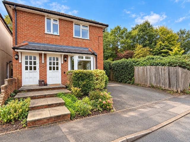 Flat for rent in St Denys, Southampton