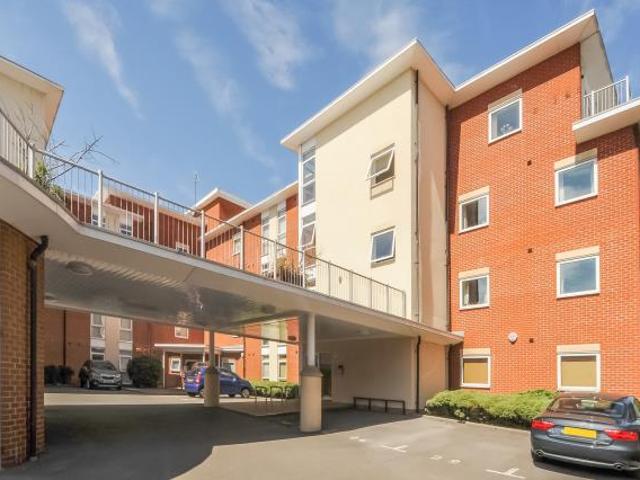 Flat for rent in Walton, Aylesbury