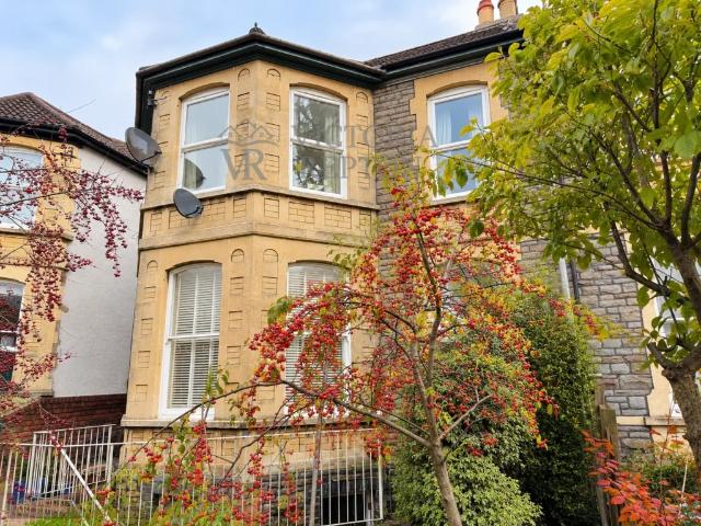 Flat for rent in Redland, Bristol