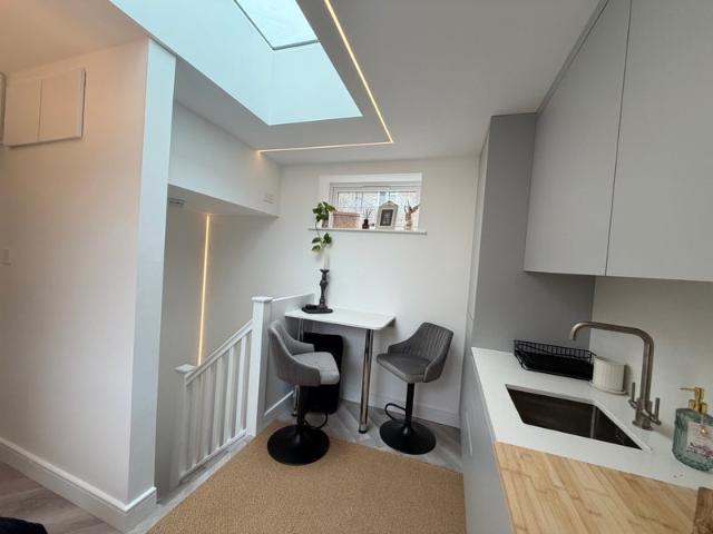 Flat for rent in Kensal Town, Greater London