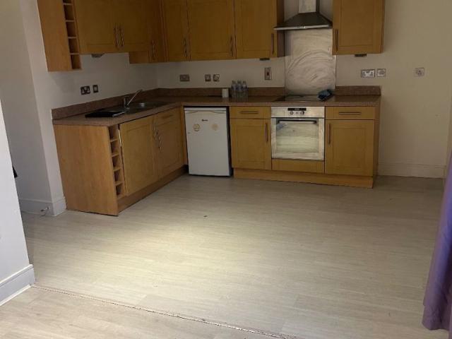Flat for rent in Whitehouse, Key Street