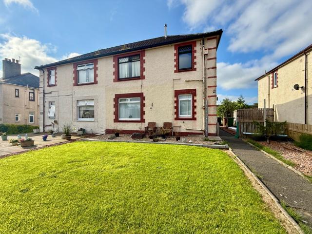 Flat for rent in Crosshouse, Scotland