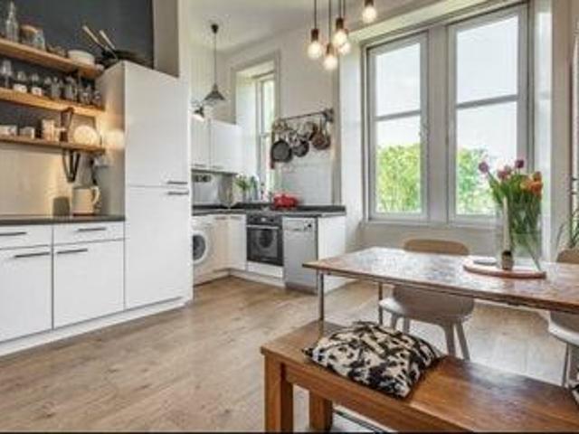 Flat for rent in Shawlands, Scotland
