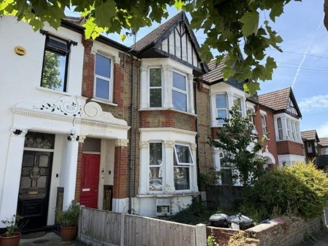 Flat for rent in Alton Barnes, Essex