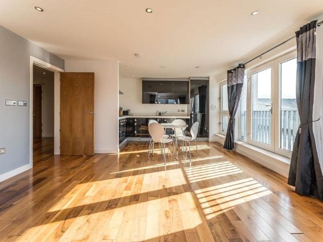 Flat for rent in Comely Bank, City of Edinburgh