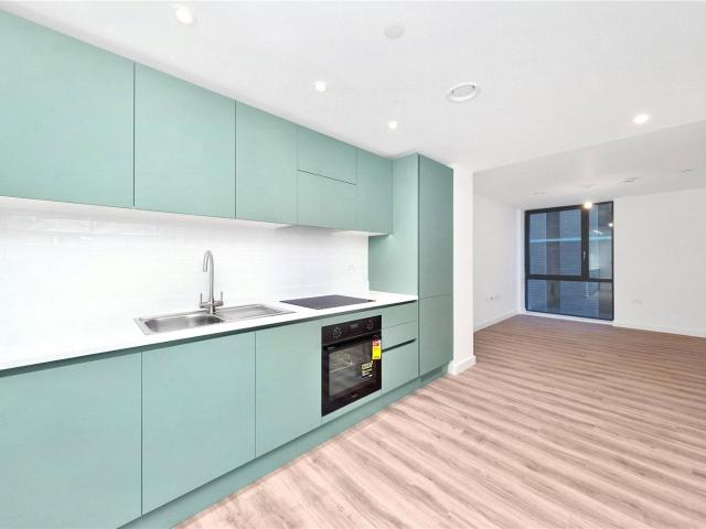 Flat for rent in Spring Park, Luton