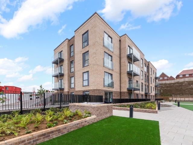 Flat for rent in Spring Park, Luton