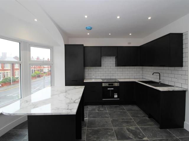 Flat for rent in Knowle, Blackpool