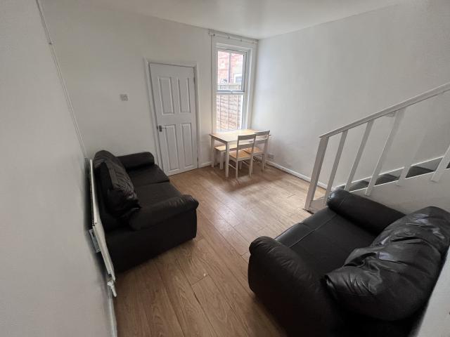 Flat for rent in Coventry, Hillfields