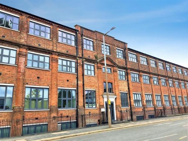 Flat for rent in Holywell Estate, North Watford