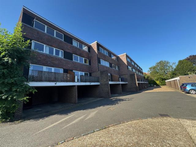 Flat for rent in Lewes, Iford