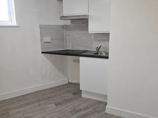Flat for rent in London Borough of Newham, Greater London
