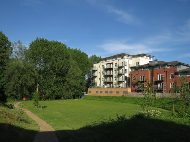 Flat for rent in Emscote, Green Close