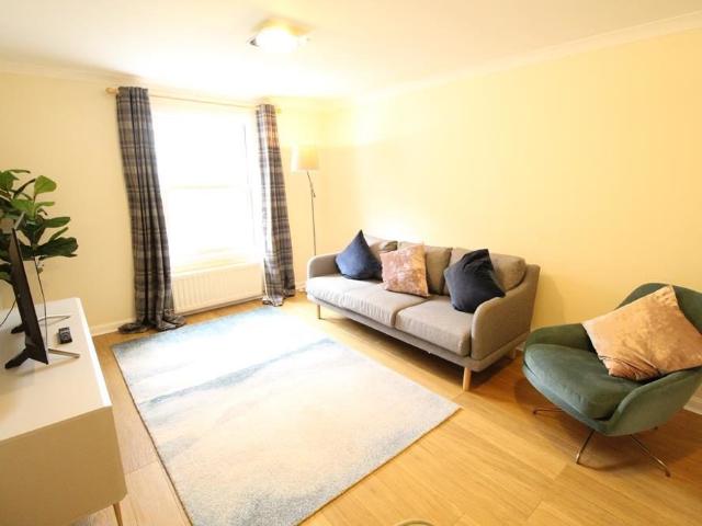 Flat for rent in Rubislaw, Ballindoch