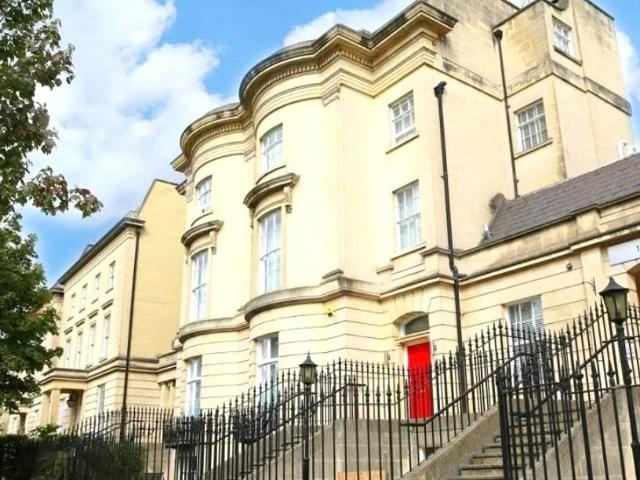 Flat for rent in Reading