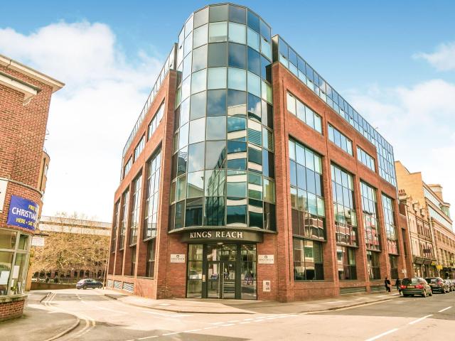 Flat for rent in Reading