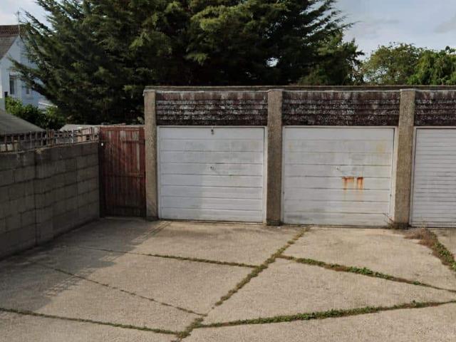 Flat for rent in Chichester, Littlecote