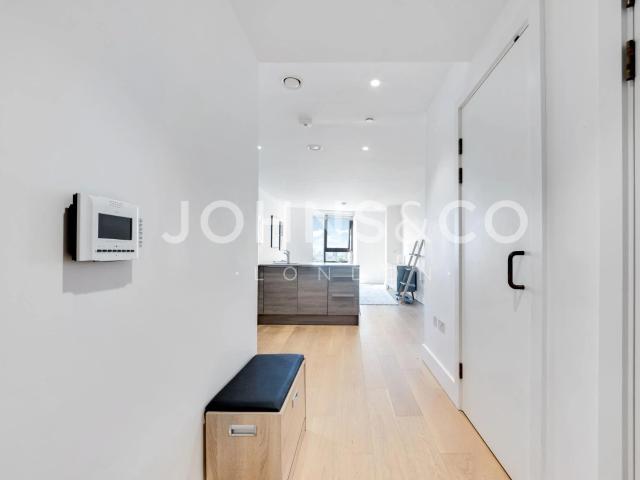 Flat for rent in Dalston, Dalston
