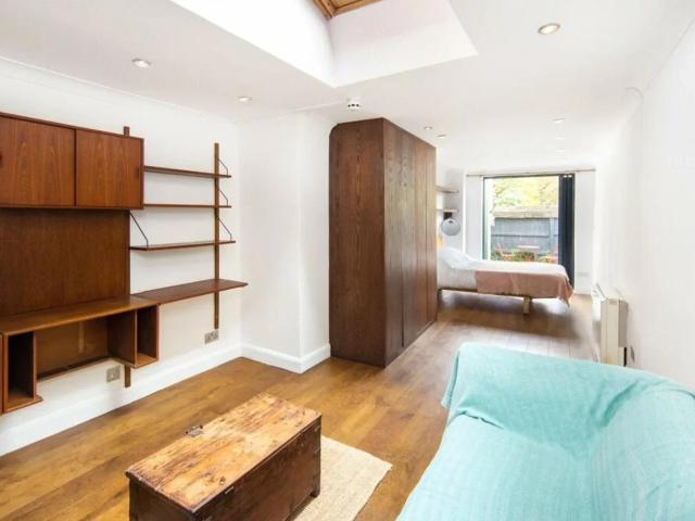 Flat for rent in Dalston, Dalston