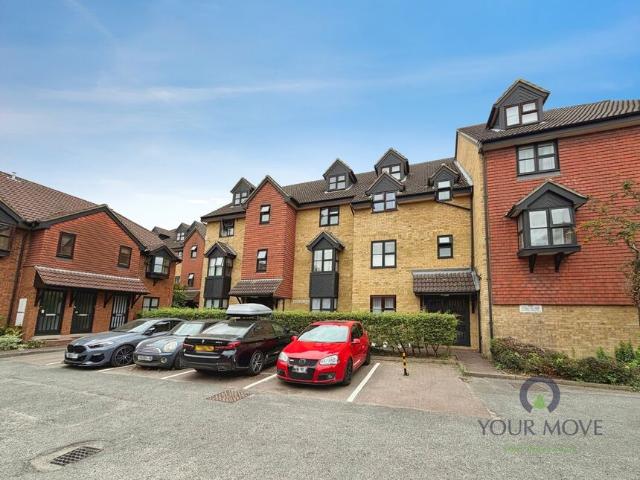 Flat for rent in Beddington, Greater London