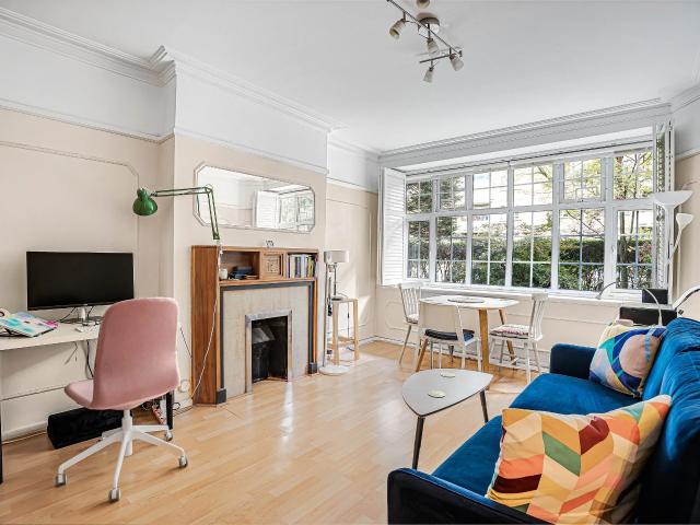 Flat for rent in West Ewell, Ewell
