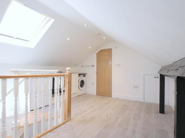 Flat for rent in London Borough of Barnet, Greater London