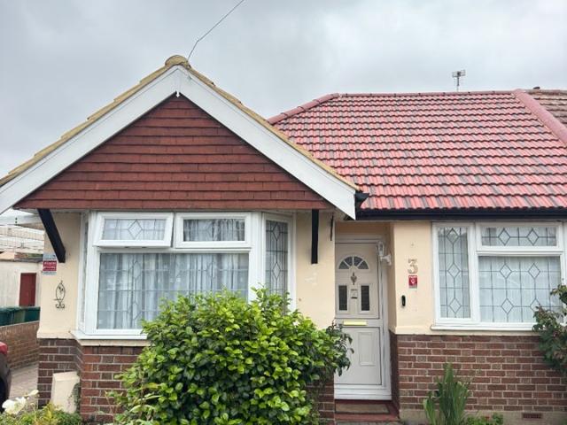 Flat for rent in Stanwell, Spelthorne