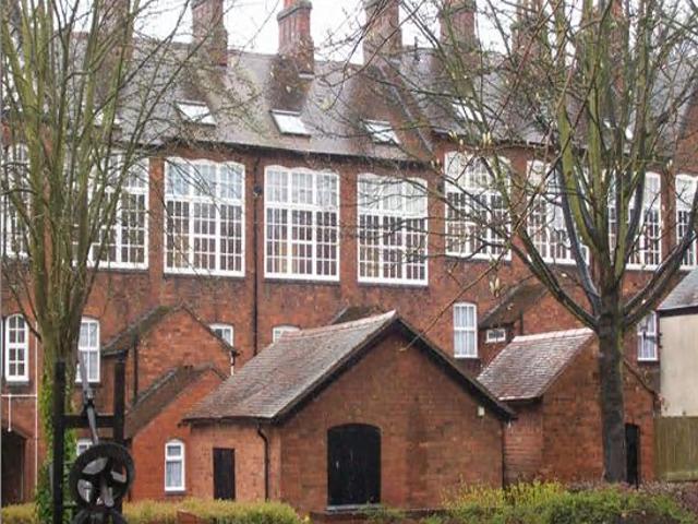 Flat for rent in Hillfields, West Midlands