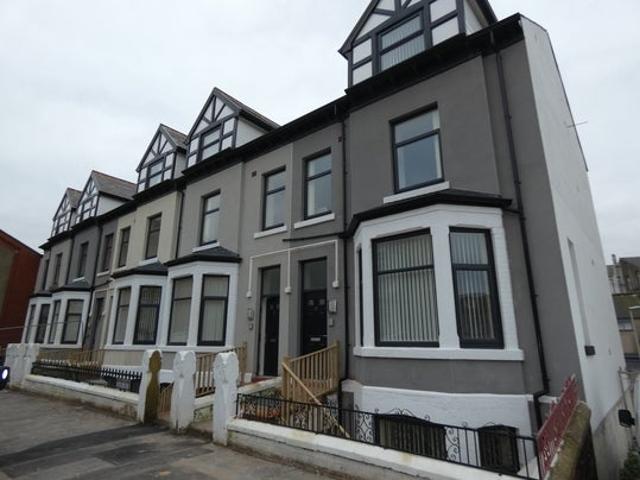 Flat for rent in Foxhall, Blackpool