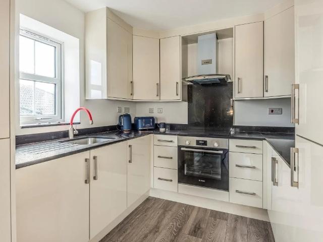 Flat for rent in High Wycombe Community Board, High Wycombe