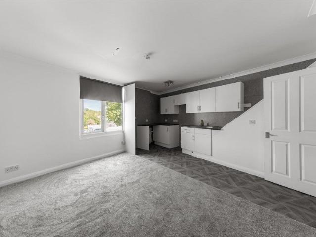 Flat for rent in West Norwood, Greater London