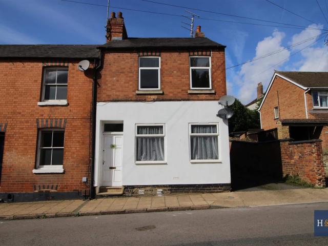 Flat for rent in Spring Park, Kingsthorpe