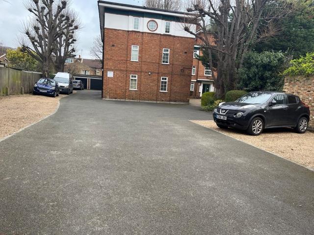 Flat for rent in Surbiton, Greater London
