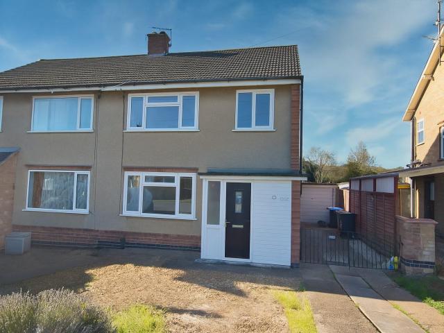 Flat for rent in New Duston, Duston