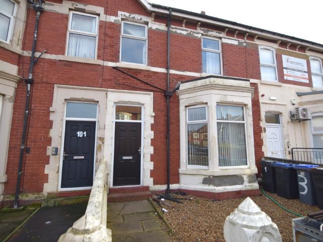 Flat for rent in Knowle, Blackpool