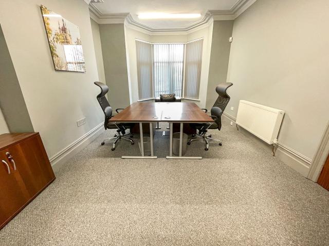 Flat for rent in Buckley Wells, Bury