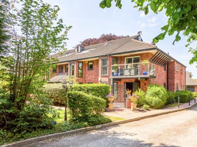 Flat for rent in Fulshaw Park, Wilmslow