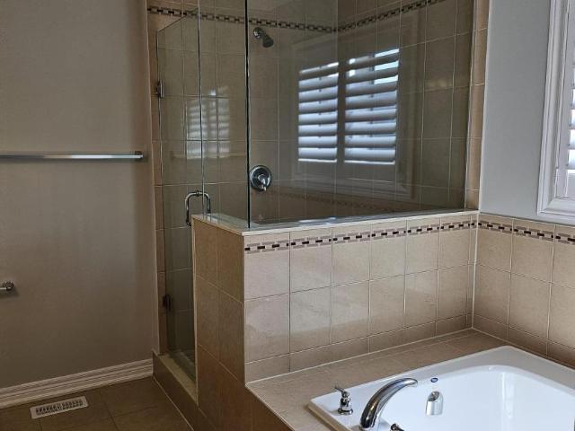 House for rent in Oshawa