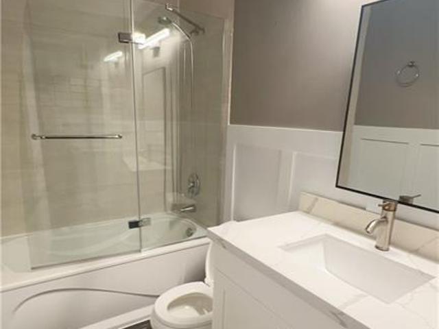 House for rent in Oakville