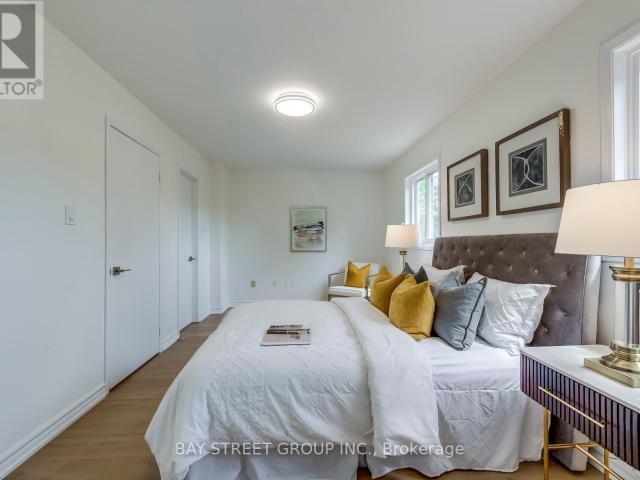 House for rent in Oakville