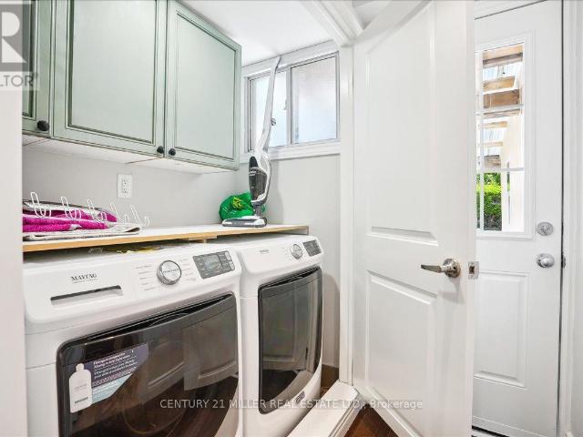 House for rent in Oakville