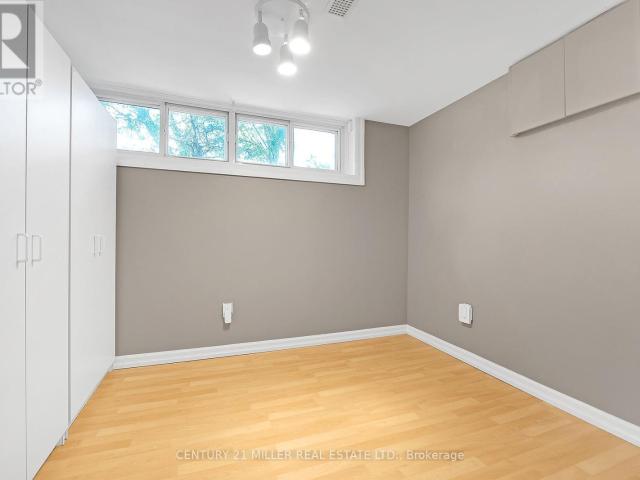 House for rent in Oakville