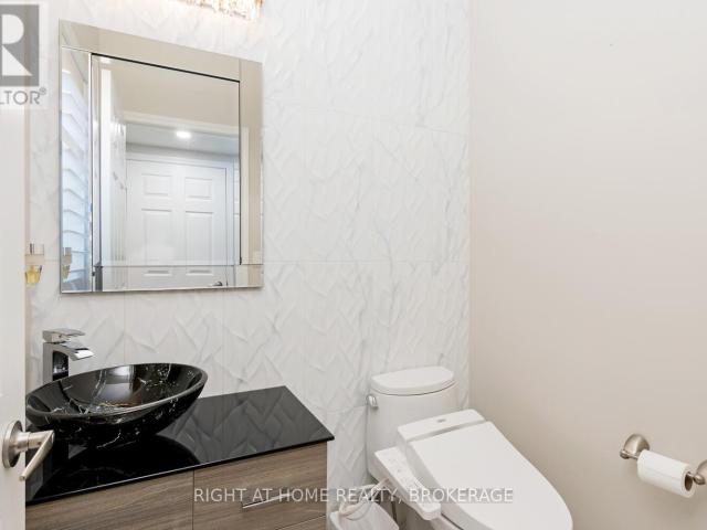 House for rent in Oakville