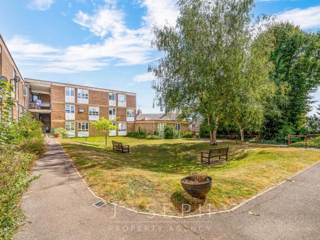 Flat for rent in Key Street, Suffolk