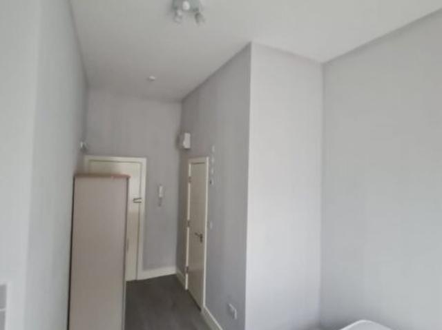 Flat for rent in North Kensington, Greater London