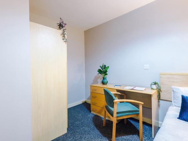 Flat for rent in Fallowfield, Manchester